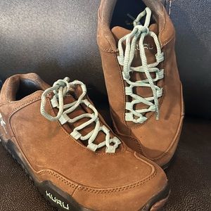 kuru hiking shoes